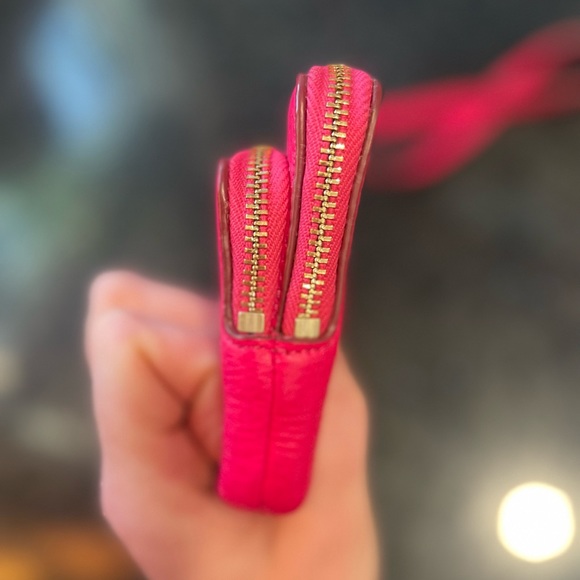 Coach wristlet - Picture 9 of 10